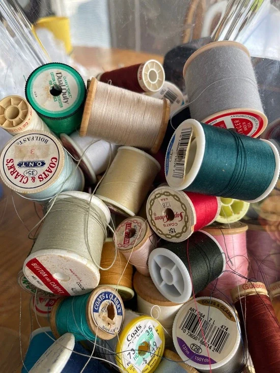 Assorted Threads🌺 - Picture 3 of 4